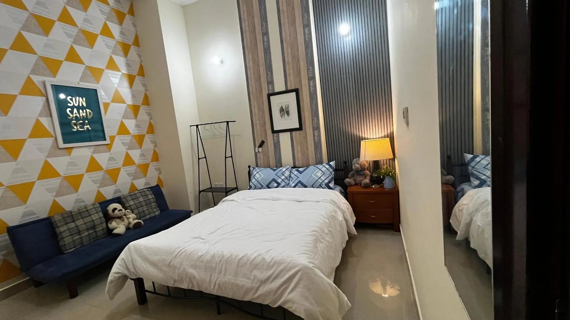 Kwatera prywatna 104 Room With Dedicated Washroom-Home Stay Abu Zabi